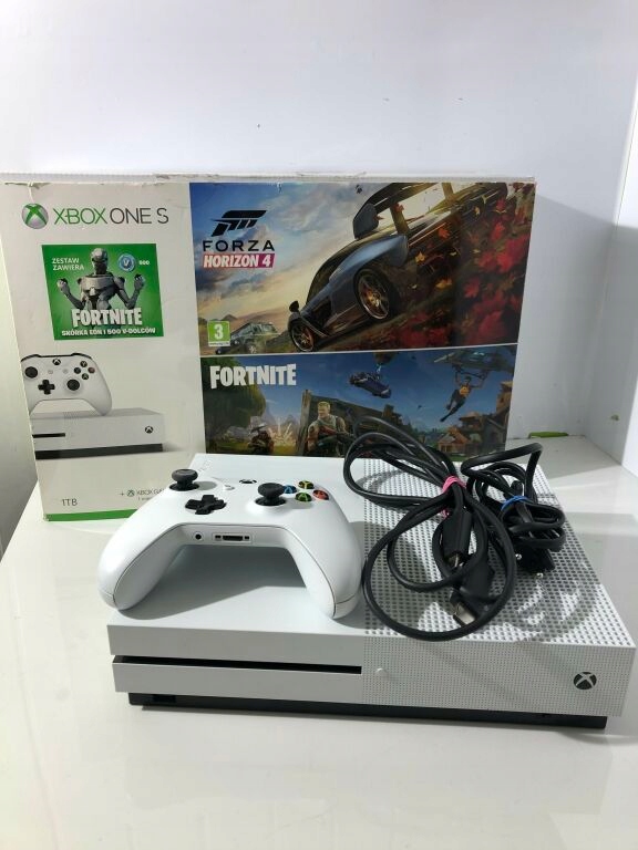 KONSOLA XBOX ONE S 1681 1TB