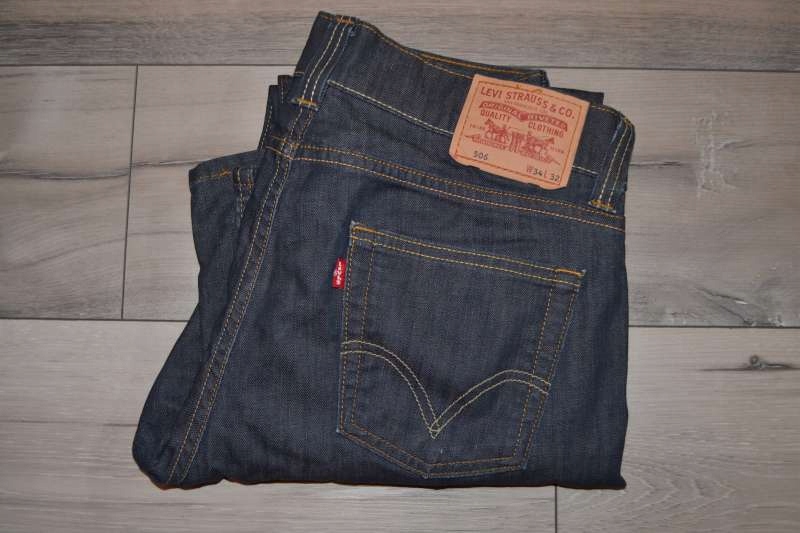 Levis 506 męskie spodnie jeansowe r 34/32