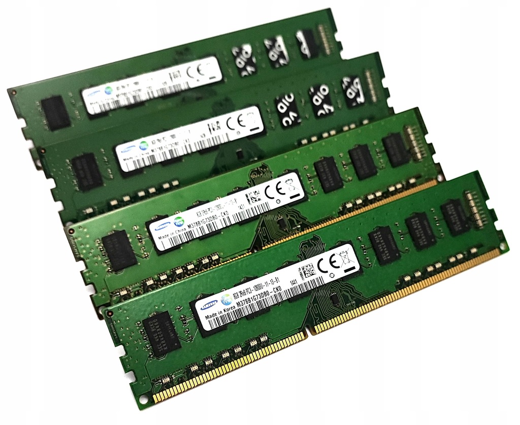Samsung 8GB DDR3, 1600Mhz, 2Rx8, M378B1G73DB0-CK0