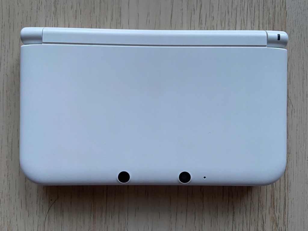 Konsola Nintendo 3DS XL + pokrowiec