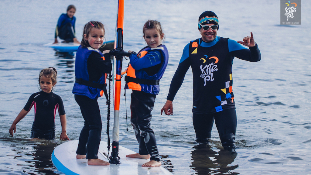 Kurs windsurfingu 10 godzin+4 wypożyczenia sprzętu