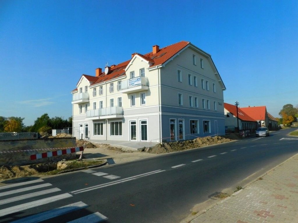 Komercyjne, Wąsosz, Wąsosz (gm.), 70 m²
