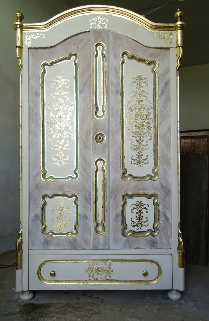 szafa stuletnia ręcznie malowana