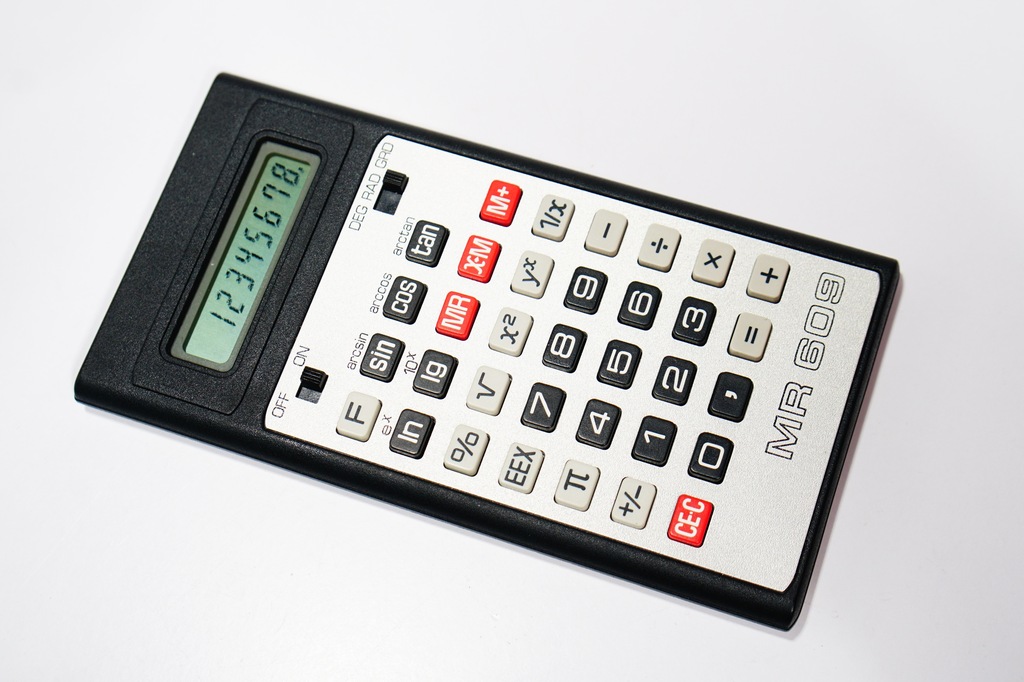 Retro Kalkulator RFT MR 609