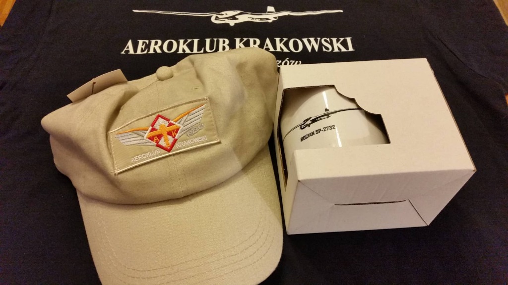T-shirt, kubek i czapka od aeroklub krakowski!