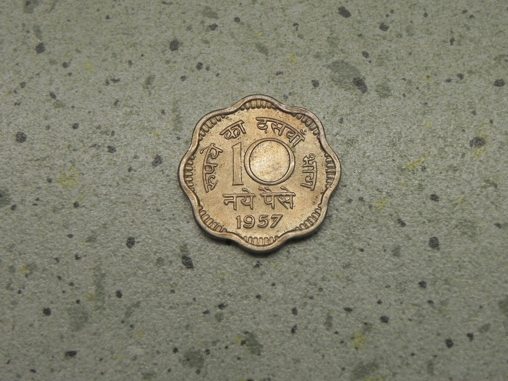 7564/ 10 PAISE 1957 INDIE