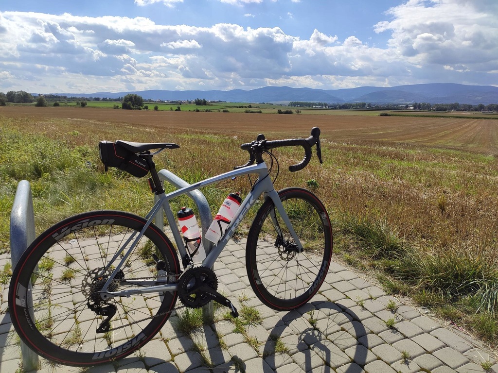 Trek Emonda ALR 5 Disc + dodatki.