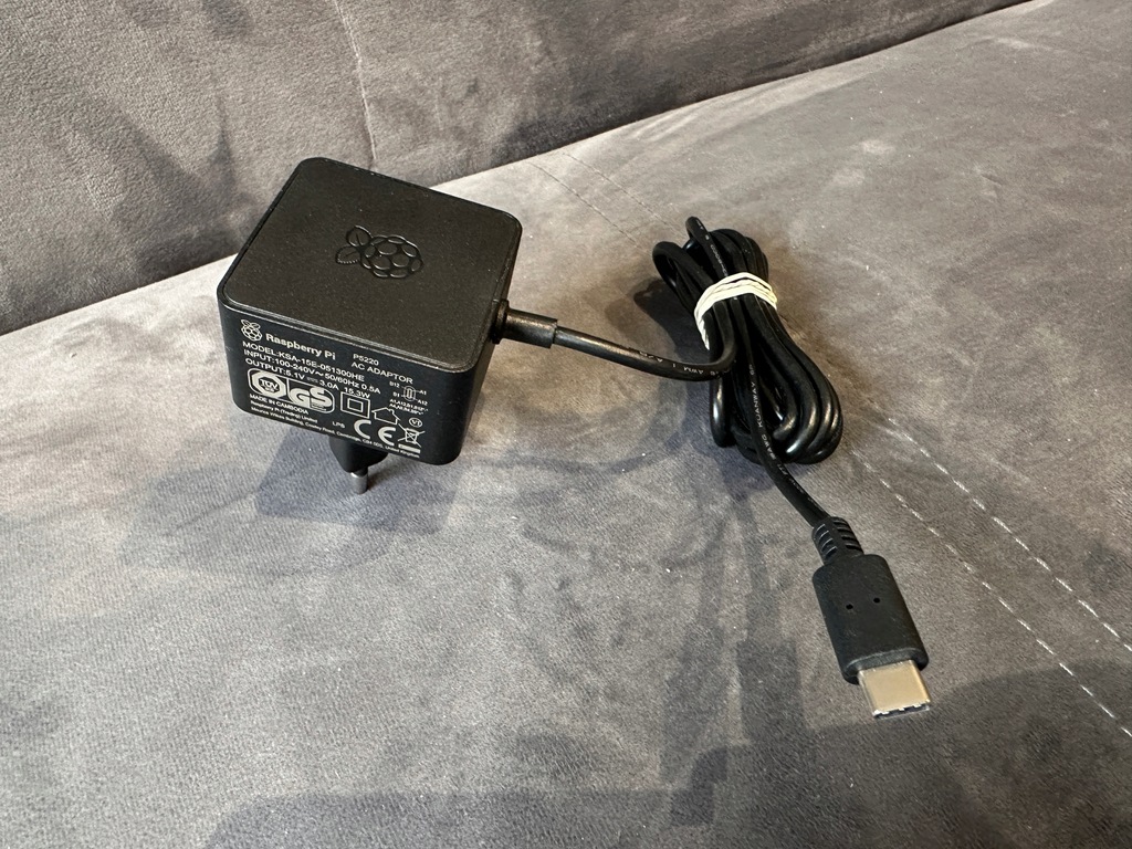 Zasilacz USB C 5,1V/3A do Raspberry Pi 4 - czarny