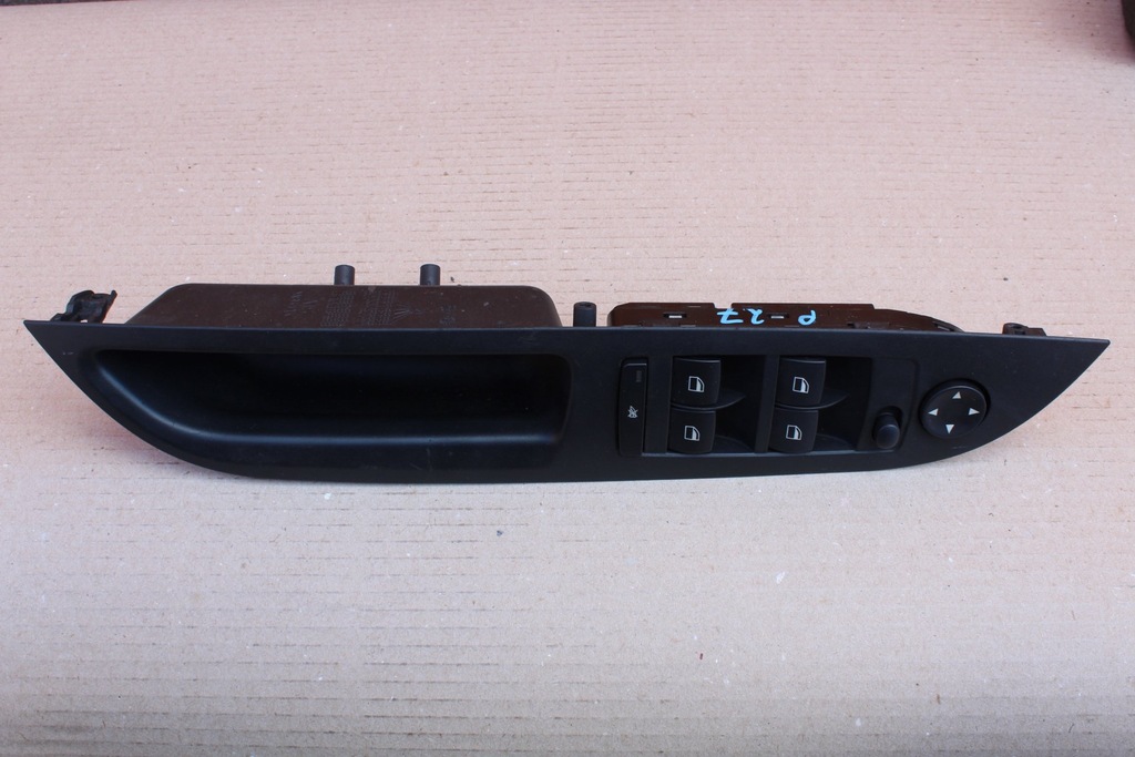 BMW E60 LCI PANEL PRZYCISK SZYB LUSTEREK 9122110