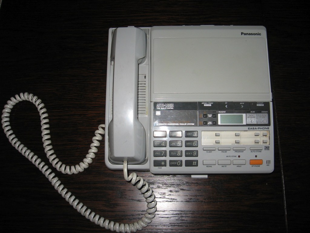 Telefon z sekretarką Panasonic KX-T2475 - Klasyk