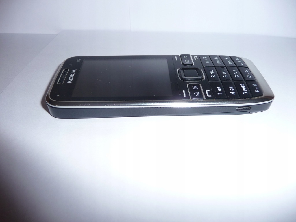 Купить NOKIA E52 ОРИГИНАЛ СДЕЛАНО В ФИНЛЯНДИИ В ОТЛИЧНОМ СОСТОЯНИИ  БЕСПЛАТНО: отзывы, фото и характеристики на Aredi.ru (11409938807)