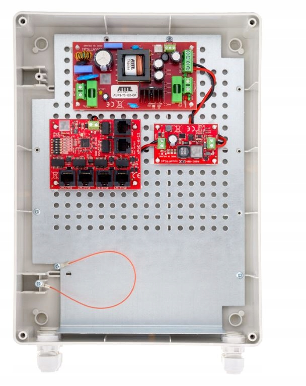 Zestaw buforowy Switch POE 5kamer IPUPS-5-11-XL2