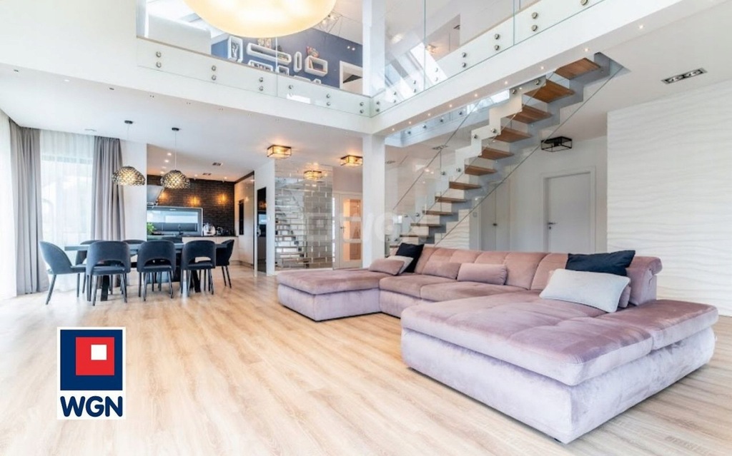 Dom, Reda, Reda, Wejherowski (pow.), 378 m²