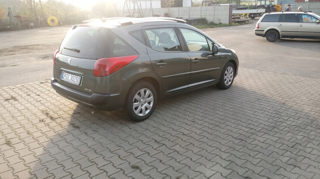 Купить PEUGEOT 207 SW (WK_) 1.6 HDi 90 л.с. с солнечной батареей: отзывы, фото, характеристики в интерне-магазине Aredi.ru