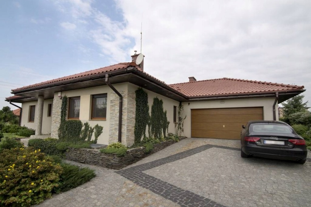 Dom, Zbrosławice (gm.), Tarnogórski (pow.), 269 m²