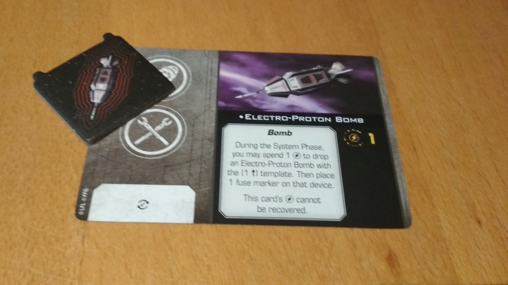 X-wing Karta Elektro-proton bomb