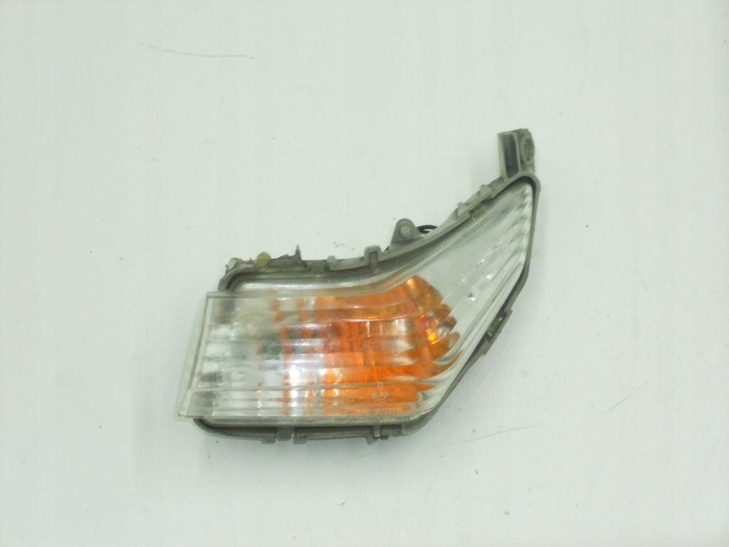 SUZUKI GSR 600 (06-10) KIERUNKOWSKAZ MIGACZ LEWY ORYGINAŁ