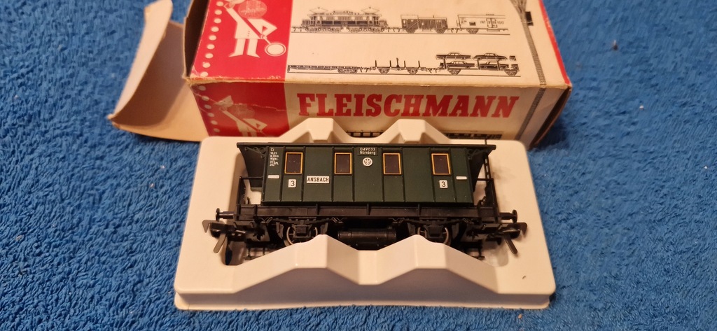 wagon fleischmann H0 1/87 5051