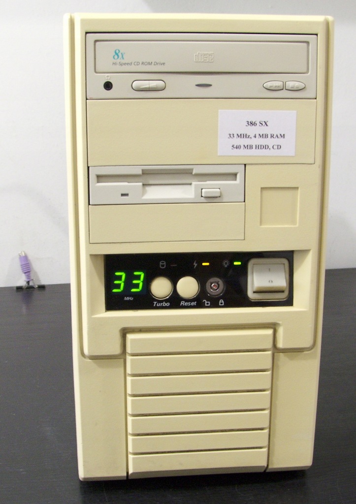 Komputer 386 SX 33MHz 4MB RAM 520MB HDD CD GW FV