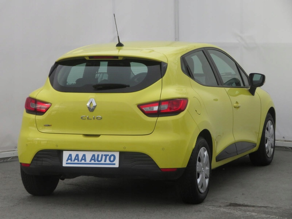 Купить Renault Clio 1.2 16V, Автосалон Польша, НДС 23%: отзывы, фото, характеристики в интерне-магазине Aredi.ru