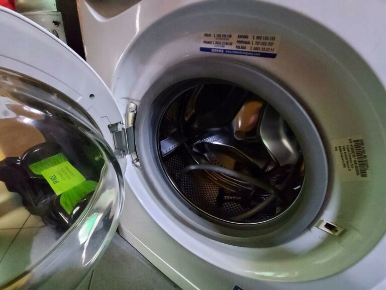 PRALKA INDESIT LB2006C - 9845762654 - oficjalne archiwum Allegro