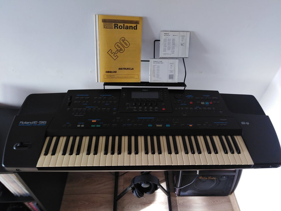 Roland E-96 stan idealny