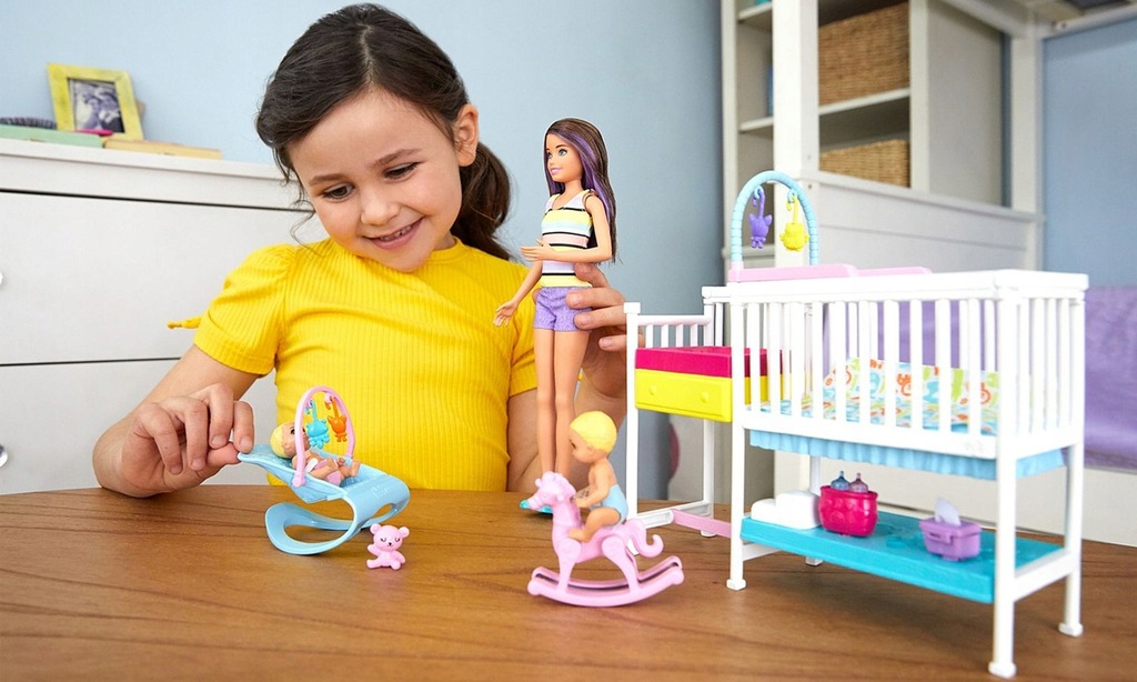 Купить Уход за ребенком Барби + набор кукол: отзывы, фото, характеристики в интерне-магазине Aredi.ru