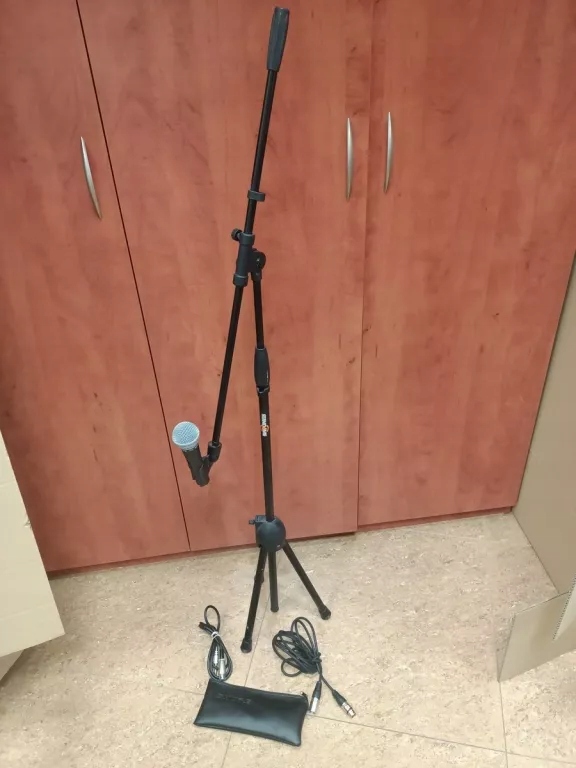 MIKROFON SHURE SM58 STATYW