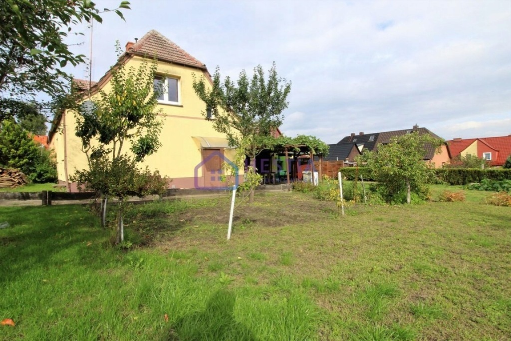 Dom, Łobez, Łobez (gm.), Łobeski (pow.), 84 m²