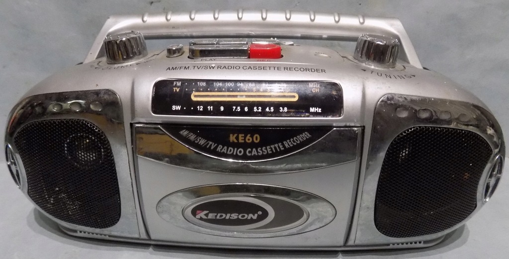 Radiomagnetofon kasetowy KE60 używany