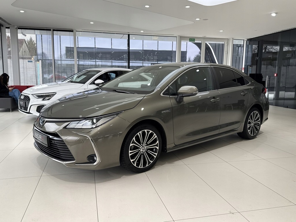 Toyota Corolla Executive, kamera, 1właściciel, Sal