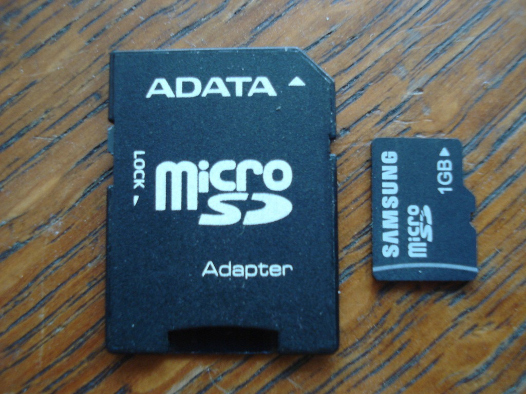 karta micro SD 1 gbz adapterem SD