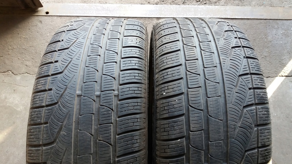 PIRELLI SOTTOZERO SERIA 2 RFT 255/40R18 95H