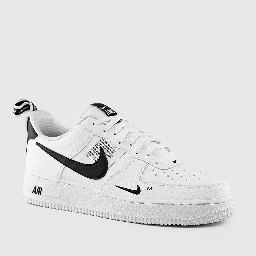 توم أودريث جثم صدى nike air force one 