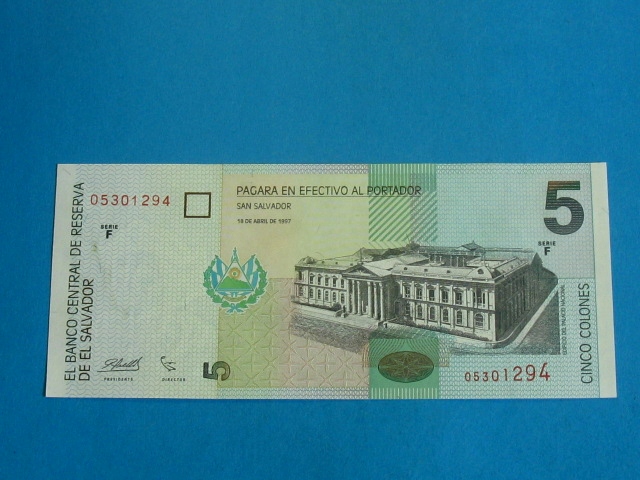 Купить Банкнота Сальвадора 5 колонов 1997 года UNC P-147a: отзывы, фото, характеристики в интерне-магазине Aredi.ru