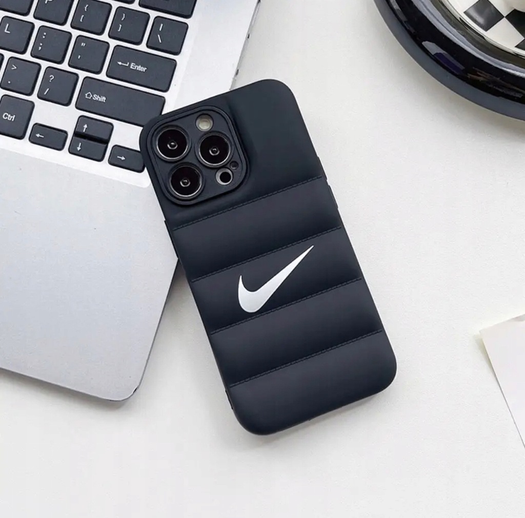 NIKE iPhone 14 Pro Max CASE ETUI PLECKI czarny LOG