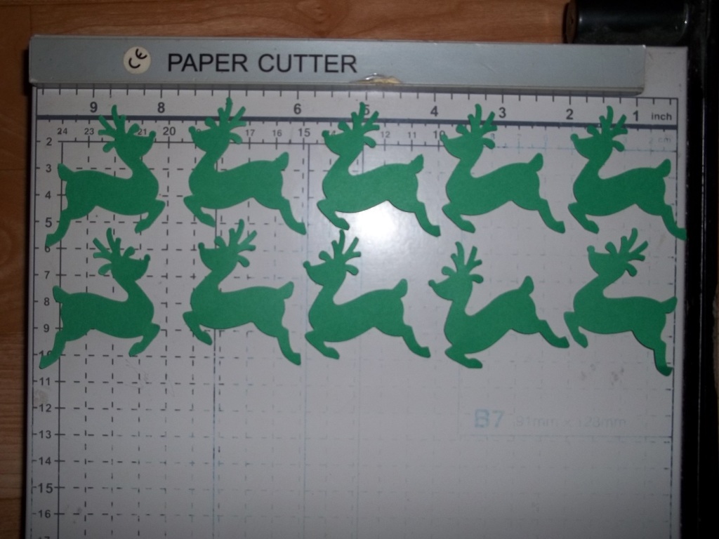 scrapki 5cm renifery zielone 10 szt SZEFLIŃSKA