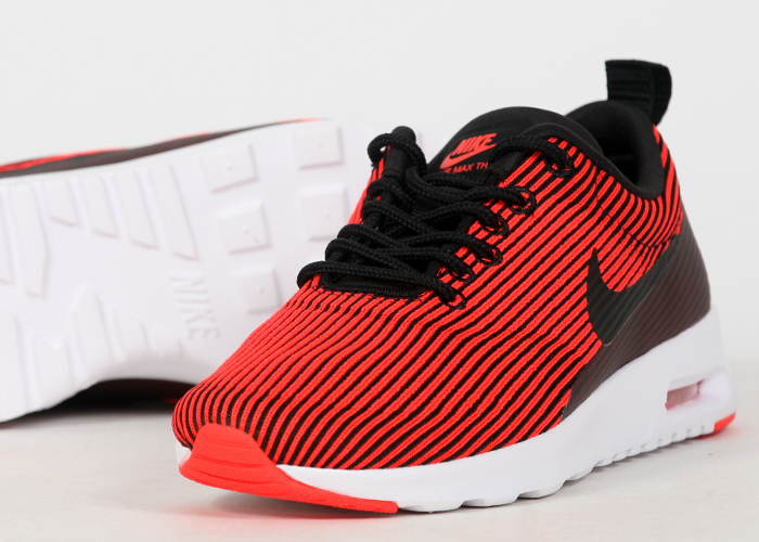 red custom air forces