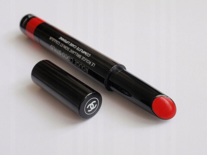CHANEL Rouge Coco Stylo Complete Care Lipshine Lipstick 204