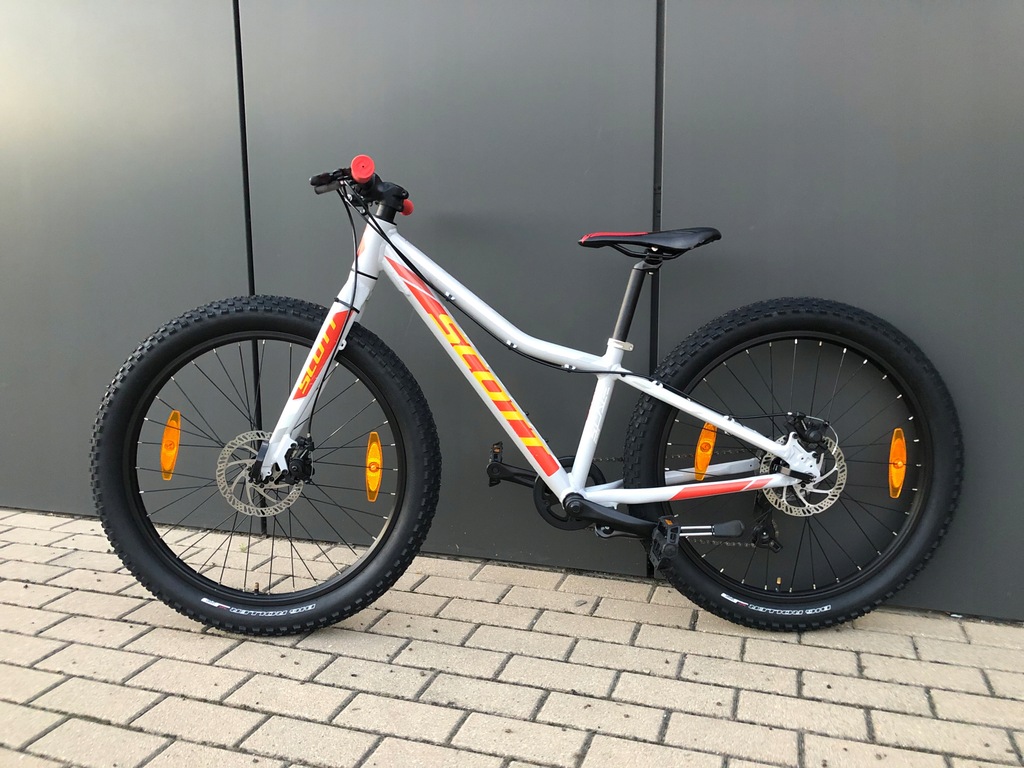 SCOTT SCALE JRPLUS 24 ROWER DZIECIĘCY MTB CUBE 2.8