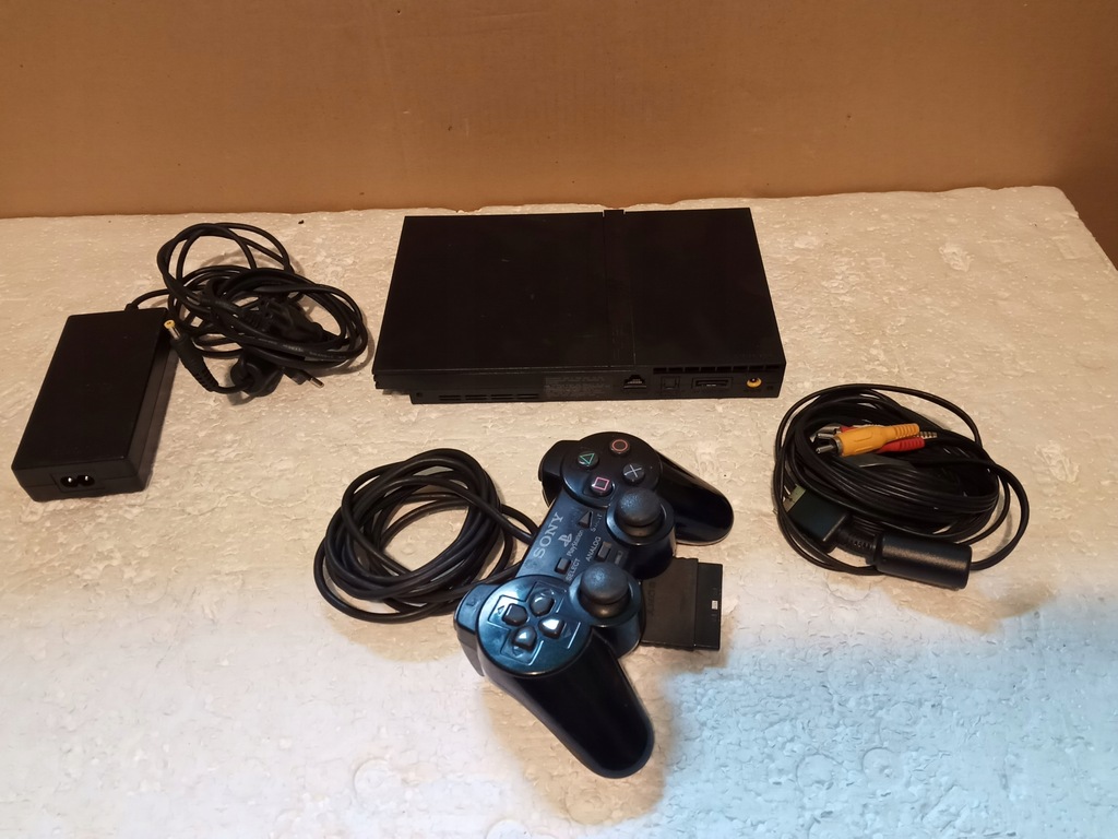 Купить Sony PlayStation 2 Slim +1Pad +GT3: отзывы, фото и ...