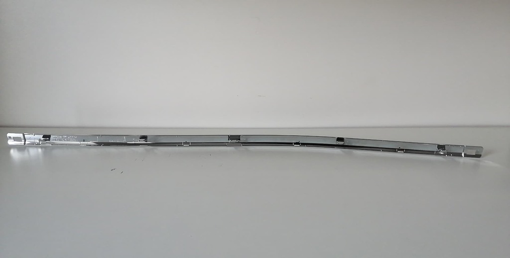 Opel Astra J 13368079 listwa zderzaka tył chrom
