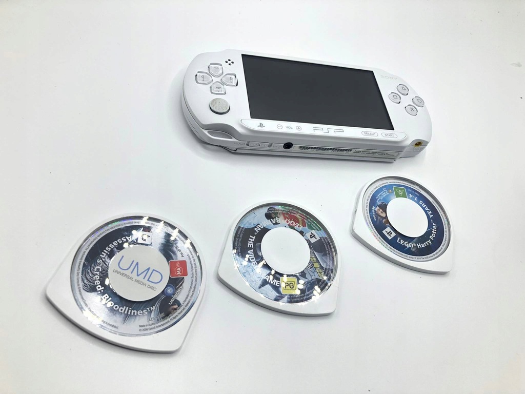 Купить PlayStation Portable PSP + 3 игры — LEGO: отзывы, фото и ...