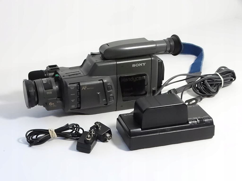 Купить Видеокамера Sony Handycam CCD-F350E Video 8 с дополнительными ...