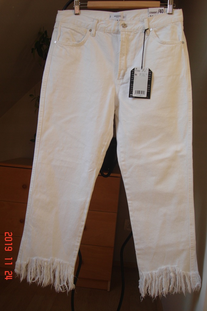 Mango- spodnie dżinsowe białe, 40.