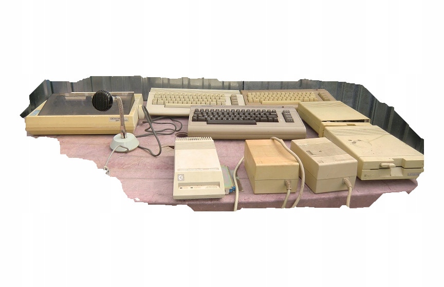 Komputer Commodore C64 pakiet mix części