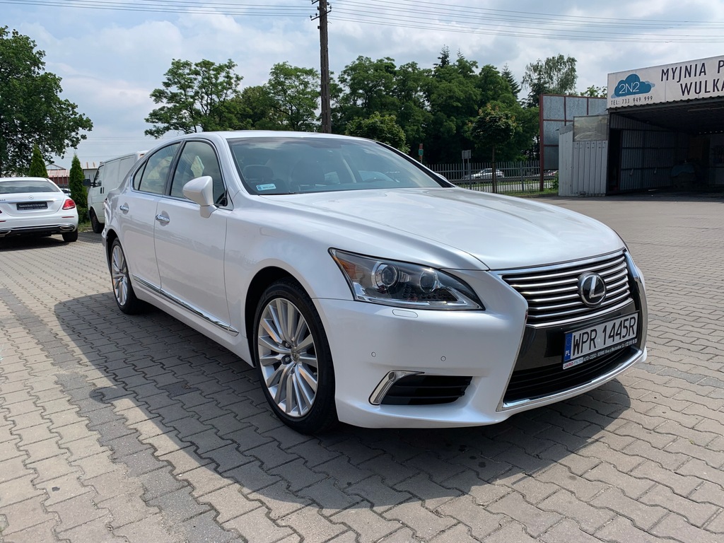 LEXUS LS (_F4_) 460 AWD 370 KM