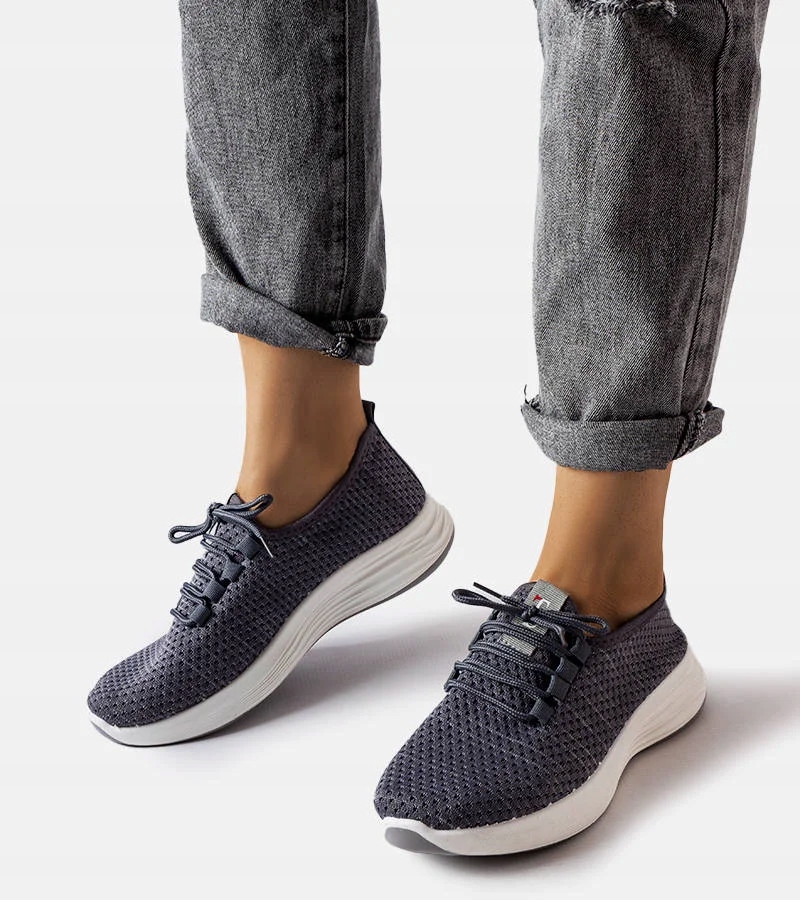 Szare materiałowe buty sportowe 24875 36