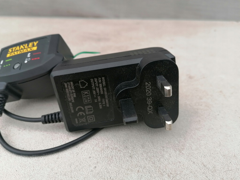 STANLEY FATMAX 18V Charger For Cordless Drills FMC608 FMC626 FMC641