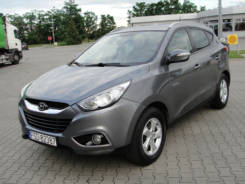 Купить HYUNDAI IX35 2013 БЕНЗИНОВЫЙ NAVI КАМЕРА 109 ТЫСЯЧ КМ: отзывы, фото, характеристики в интерне-магазине Aredi.ru